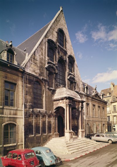 1572年に建てられたパレドジャスティスのファサードの眺め 作： French School