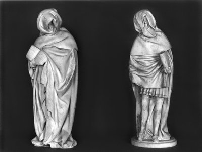 rwo Mourners、Duc Jean de Berry（1340-1416）c.1450-53 salabaster）の墓から。 作： French School