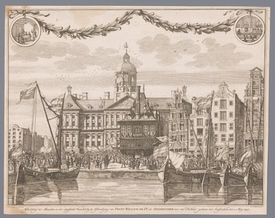 アムステルダムのダム広場の群衆は、ウィリアム 4 世の市長としての宣言を祝います 1747 年 5 月 2 日にアムステルダムまで行われた、ウィリアム 4 世王子のオランダ総督としての布告で掲げられた人々と旗の画像 (題名は o) 作： G.J. Marstaller