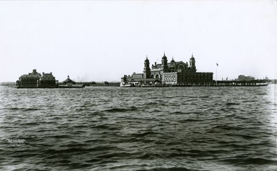 エリス島、ニューヨーク港、1903 作： G.P. Hall und Sohn