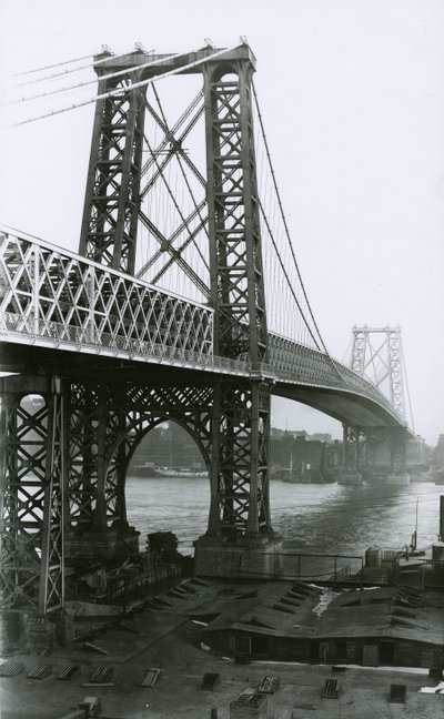 建設中のイーストリバーに架かるウィリアムズバーグ橋、1898年 作： G.P. Hall und Sohn