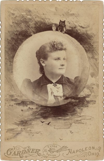 女性の肖像、1890年代（写真） 作： Gardner Studio