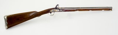 子供のためのフリントロック式銃、1780年頃（木、鋼、ホーン、銀、金メッキとブルーイング付き） 作： Gavrila Permyakov