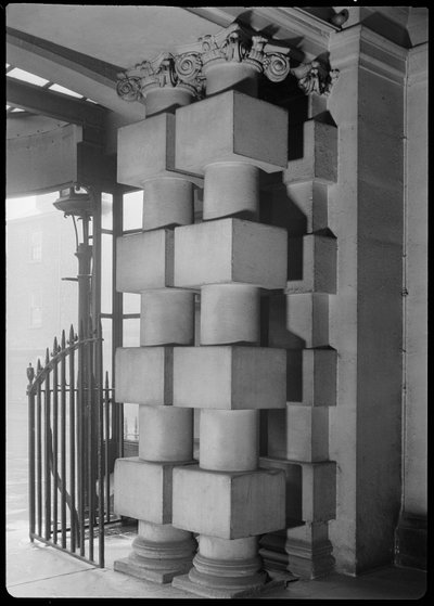 マンション ハウスと付属の手すり、ハイ ストリート、ドンカスター、1942 年。 作： George Bernard Wood