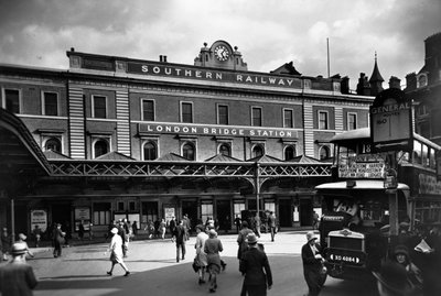ロンドン ブリッジ駅、サザーク、ロンドン、c1920-c1930。 作： George Davison Reid