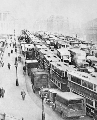 ブラックフライアーズ橋の交通渋滞、ロンドン、c1935 作： George Davison Reid
