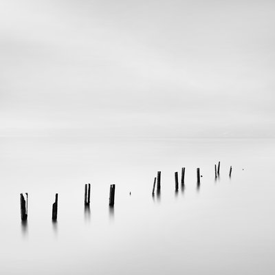  作： George Digalakis