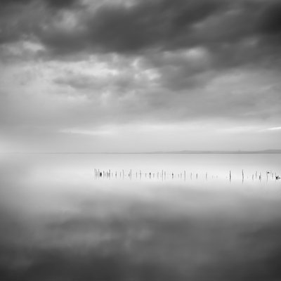  作： George Digalakis