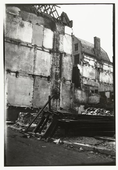 アムステルダムの通りの解体 作： George Hendrik Breitner