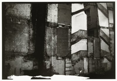 アムステルダムの建物の解体 作： George Hendrik Breitner