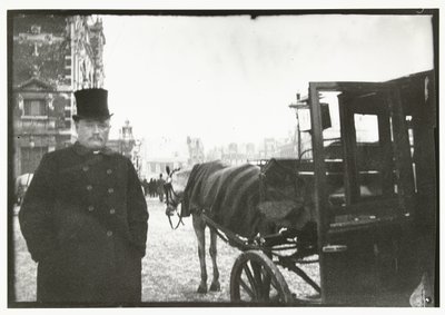 アムステルダムのライツェ広場の馬車の馬 作： George Hendrik Breitner