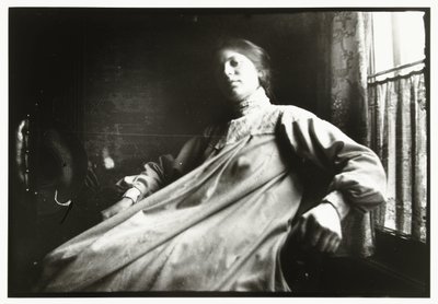 ブライトナーの家で見知らぬ女性の肖像 作： George Hendrik Breitner
