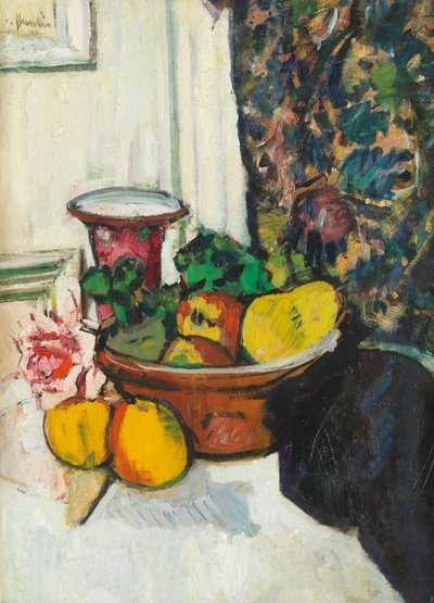 果物とピンクのバラのある静物（船上油彩） 作： George Leslie Hunter