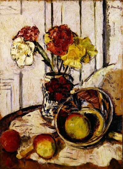 リンゴとカーネーションの静物画（油彩・パネル） 作： George Leslie Hunter