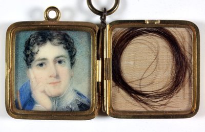 チャールズ・ベンティンク卿（1780-1826）、金のロケット、反対側のコンパートメントに髪の毛のロックあり 作： George Lethbridge Saunders