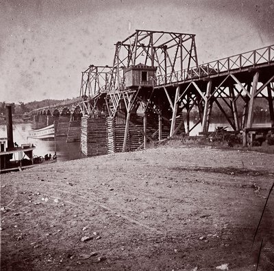 カリフォルニア州チャタヌーガのテネシー川に架かる橋。 1864年。 作： George N. Barnard