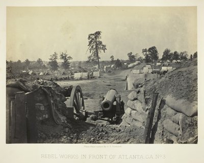 ジョージア州アトランタの前の反乱軍の作品、No. 3、1864。 作： George N. Barnard