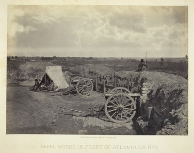 ジョージア州アトランタの前にある反乱軍の作品、No. 4、1864。 作： George N. Barnard