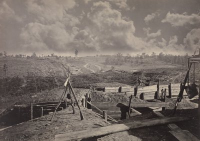 1860 年代、ジョージア州アトランタの前にある反乱軍の工場 No. 5。 作： George N. Barnard