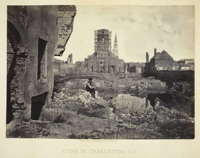 サウスカロライナ州チャールストンの遺跡、186566。 作： George N. Barnard