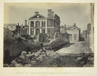 ピンクニー邸の廃墟、サウスカロライナ州チャールストン、1865 年。 作： George N. Barnard