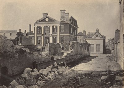 ピンクニー邸の廃墟、サウスカロライナ州チャールストン、1860年代。 作： George N. Barnard