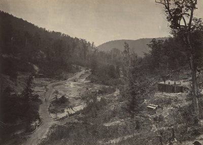 橋の下のホワイトサイド バレー、1860 年代。 作： George N. Barnard
