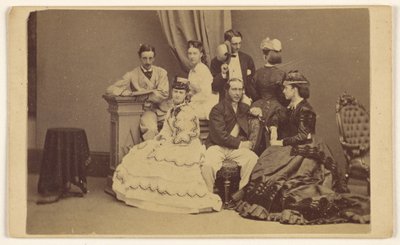 [女性4人と男性3人という正体不明のグループの肖像]。 作： George P. Critcherson