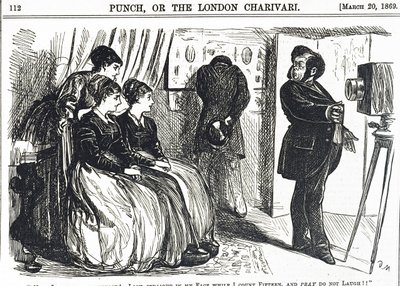 偉そうな写真家が被写体に無理難題を言っている様子を描いた漫画 作： George du Maurier
