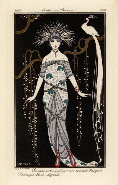 シルバーブロケード、ブルーのウィッグ、フェザーの豪華なイブニング ドレス。 作： Georges Barbier