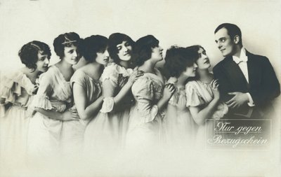 需要のある男（モノクロ写真） 作： German Photographer