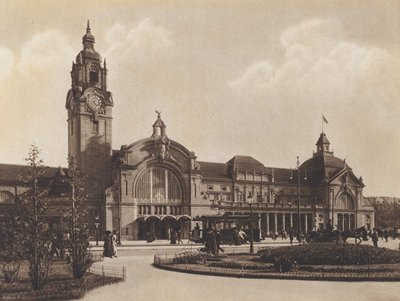 ヴィースバーデン中央駅（モノクロ写真） 作： German Photographer
