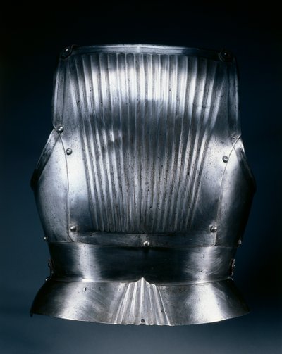 マクシミリアンスタイルのバックプレート、c.1510-30（真ちゅう製のリベット付きスチール） 作： German School