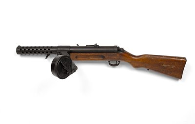 バーグマン9ミリMP18-1サブマシンガン 作： German School