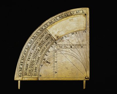 ドイツ製のスライダー付きブラッシー文字盤。薄さ半径12.2cm。14世紀 フィレンツェ、科学史博物館 作： German School