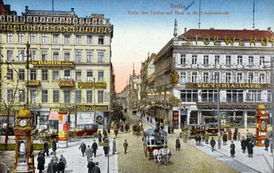 ベルリンのウンターデンリンデンとフリードリッヒ通りを描いたポストカード、1910年頃（カラー写真） 作： German School