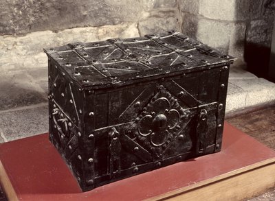 ニュルンベルク出身のシーチェスト（金属） 作： German School