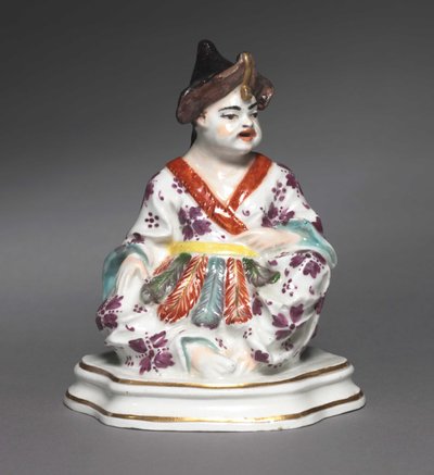 座る中国人フィギュア、メーカーマイセン磁器工場、c.1730 作： German School