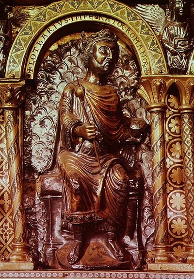 皇帝シャルルマーニュ（742-814）の神殿、1215（金とシャンペリーエナメル）の王位にある皇帝ロセア1世（795-855）の詳細 作： German School