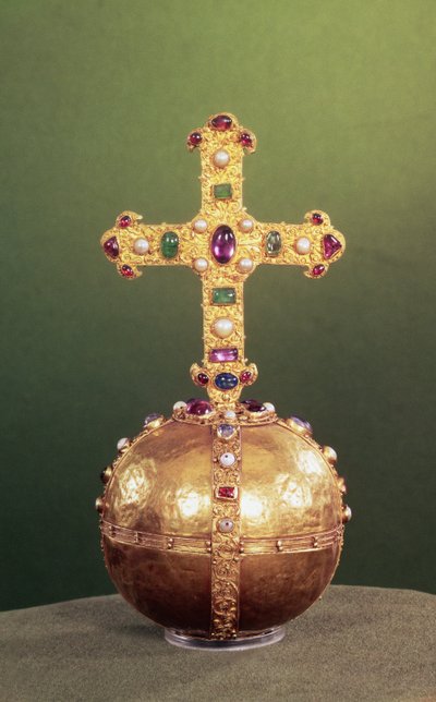 12世紀後半の西ドイツ、神聖ローマ皇帝の帝国のオーブ（真珠で装飾された、金箔で覆われた樹脂の塊） 作： German School