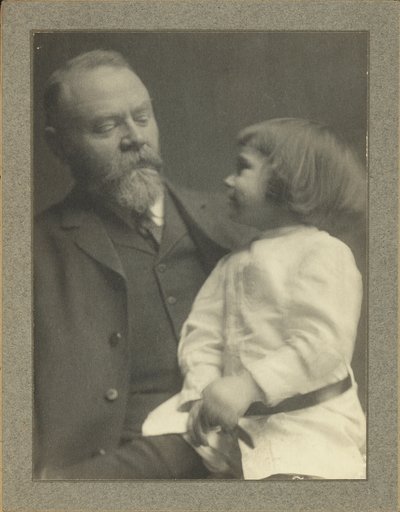 [エドゥアルド・ケーゼビアと孫のチャールズ・F・オマリー】。］ 作： Gertrude Käsebier