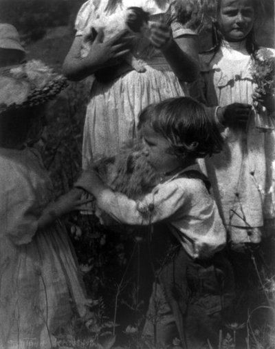 Happy days by Gertrude Kasebier 作： Gertrude Käsebier
