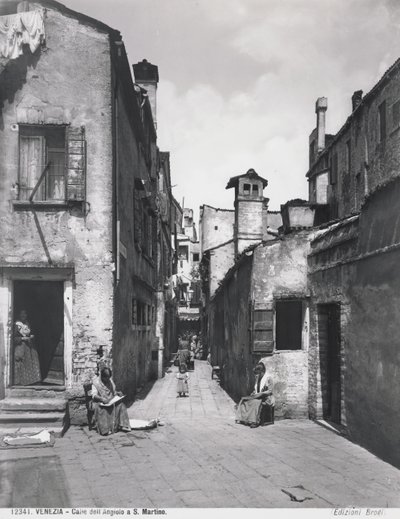 ヴェネツィア、サンマルティーノのアンジェロ通り、1890年頃 作： Giacomo Brogi