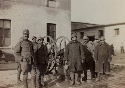 アルバム「Pictures of War II」。イタリア・ゴリツィア、グラディスカ・サグラードのイタリア兵（モノクロ写真 作： Gigliucci Gigliucci