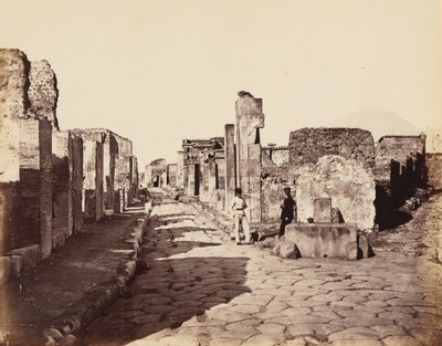 ポンペイ、サッルスティオ通り（Strada di Sallustio）、c.1870年（写真） 作： ジョルジオの夏