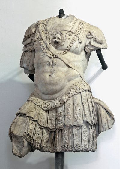 アンドレア・ドーリア（1466-1560）による大理石の胸像、ジェネスのコンドッテイア兼提督。ジョヴァンニ・アンジェロ・モントルソリ（1507-1563）による彫刻 ジェネス、パラッツォ・ドゥカーレ 作： Giovanni Angelo Montorsoli