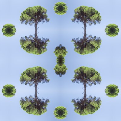 不自然な118（デジタルで加工された写真 作： Giovanni Cafagna