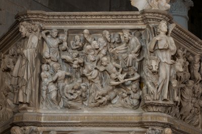 サンタンドレア教会の説教壇にある無実の虐殺。 c.1298-1301（大理石） 作： Giovanni Pisano