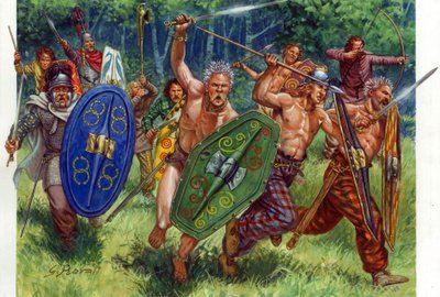 アンティキテ：ガリア戦士の突撃、左は縫い目 - 突撃するガリア戦士、左の一人は鎖帷子を着ている - イラスト：ジュゼッペ・ラヴァ 作： Giuseppe Rava