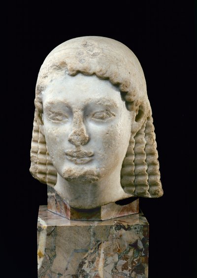アテネ出身のクーロスの頭、紀元前510年頃（大理石） 作： Greek